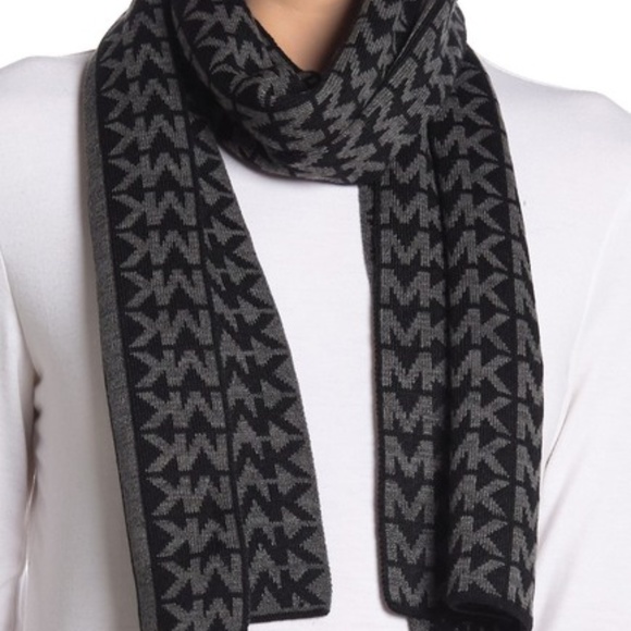 Michael Kors Linear Logo Collection Scarf   NWT - Picture 5 of 5